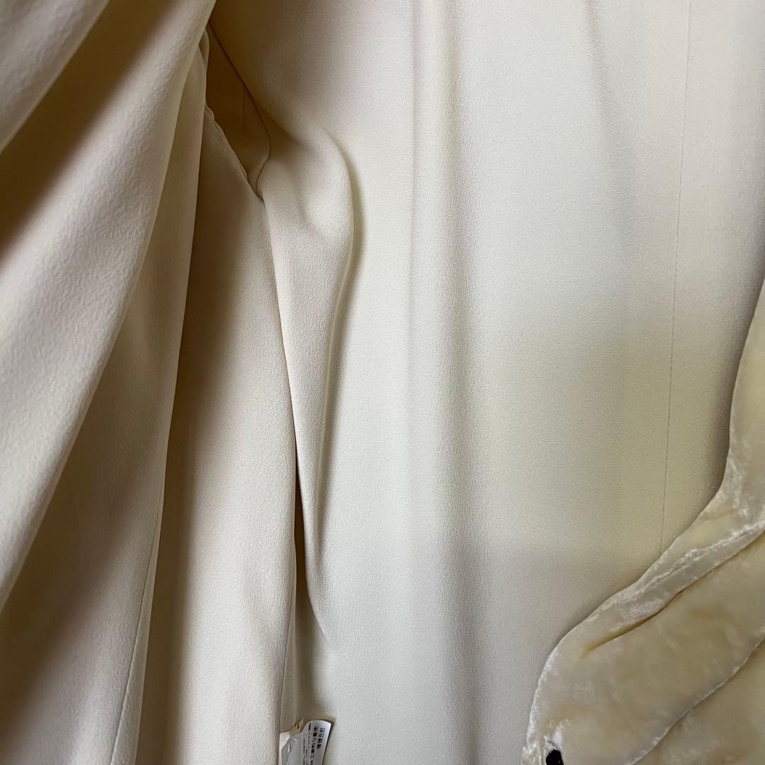 Itami‼️ベルベット　ジャケット　アイボリー 38サイズ