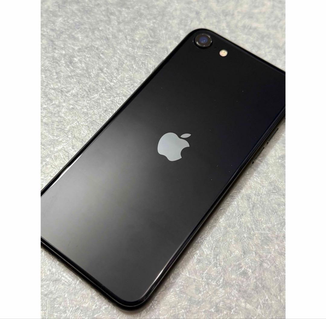 iPhone SE 第3世代 ブラック 本体