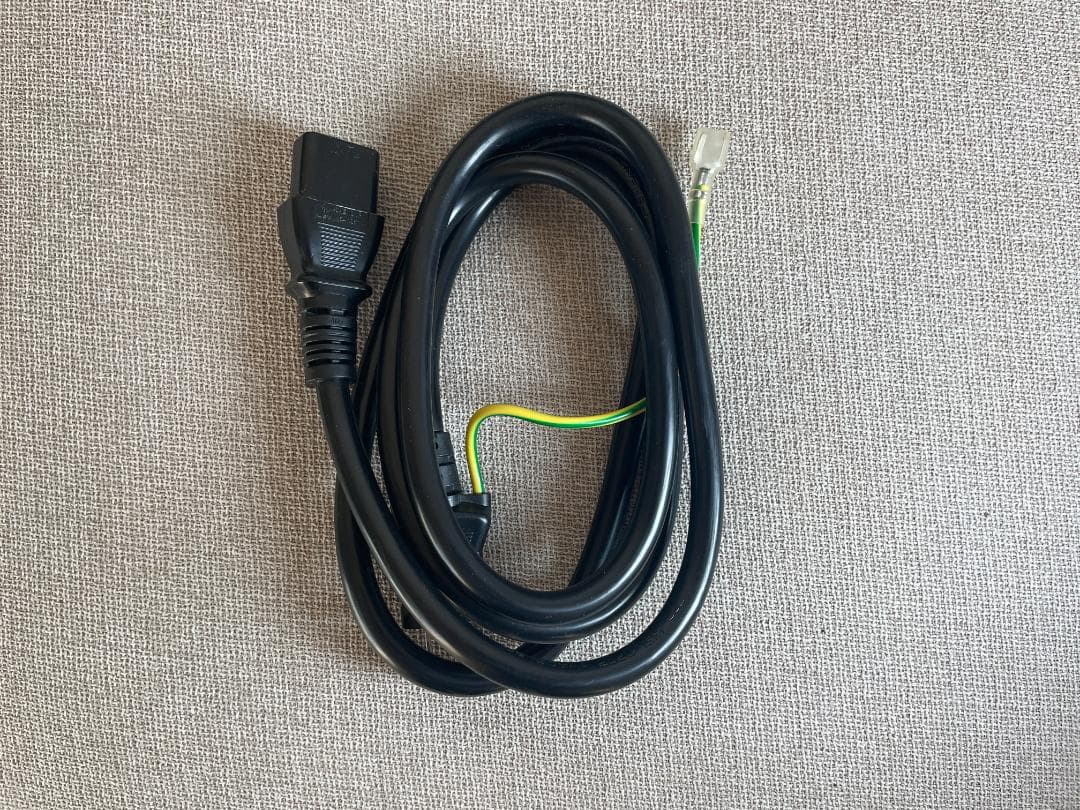 【80+ Platinum】Thermaltake 1050W 使用1年 完備品