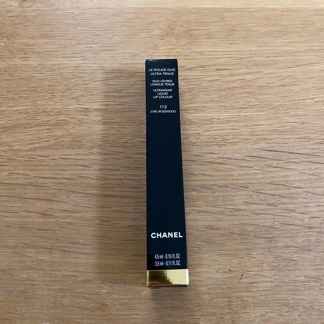CHANEL ル　ルージュデュオウルトラトゥニュ112 シックローズウッド