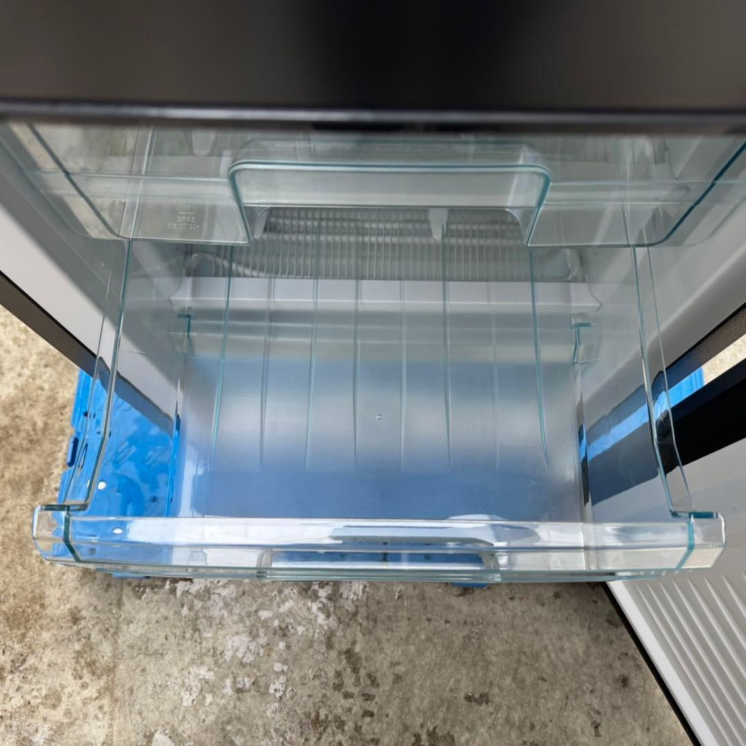 243⭐️2023年製美品★アイリスオーヤマ冷蔵庫　大型　ブラック　黒　一人暮らし