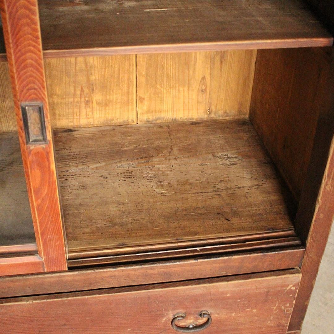 古く味のあるガラス戸棚　木製引き出し　食器棚　水屋　カウンター　古家具