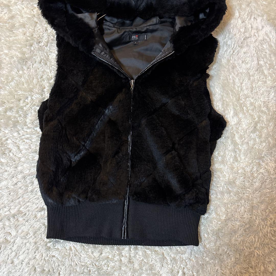 美品＊23区スポーツ　リアルファー　ベスト　ラビット100% ブラック　フード