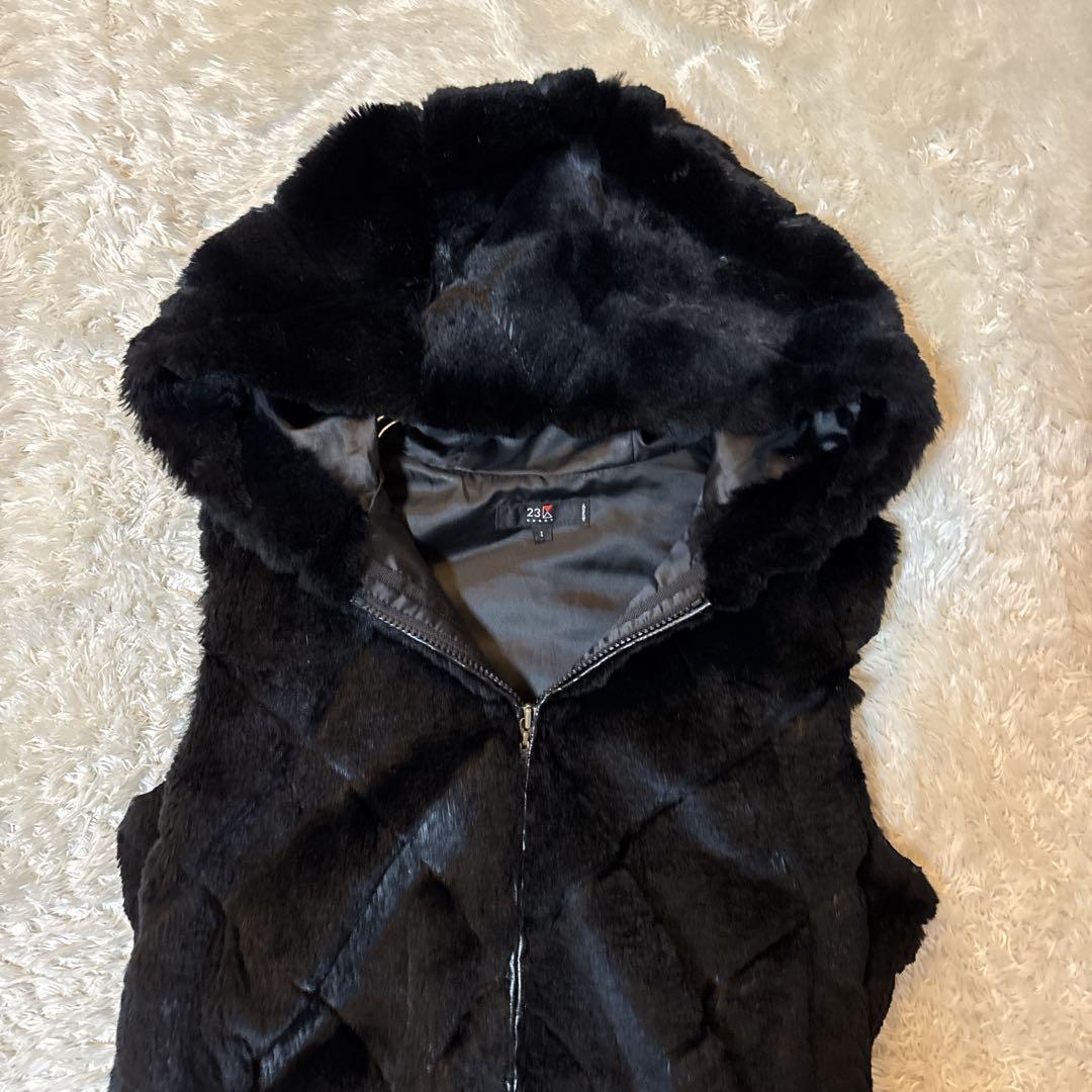 美品＊23区スポーツ　リアルファー　ベスト　ラビット100% ブラック　フード