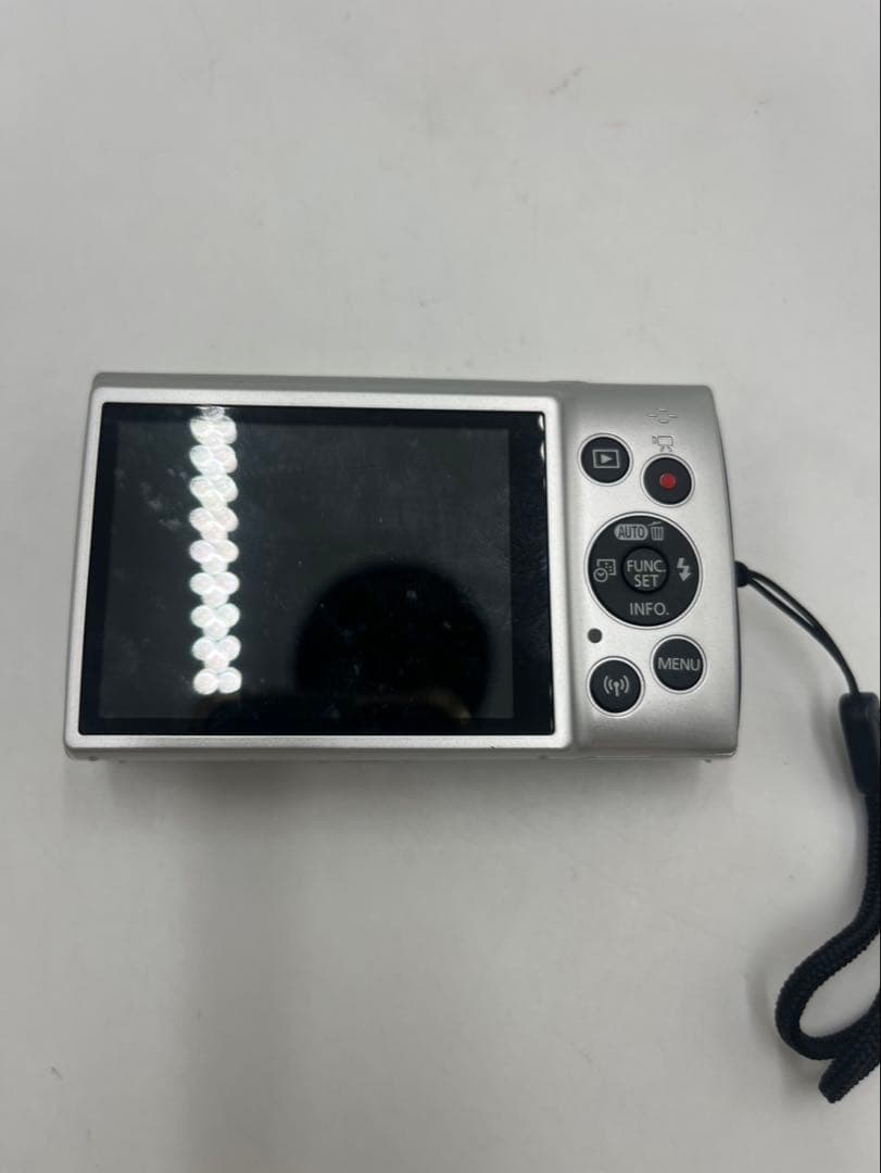 Canon pc2332 IXY 210 デジカメ