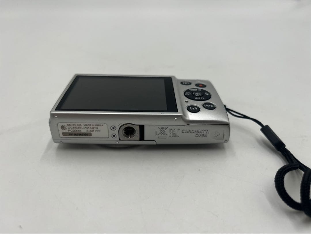 Canon pc2332 IXY 210 デジカメ