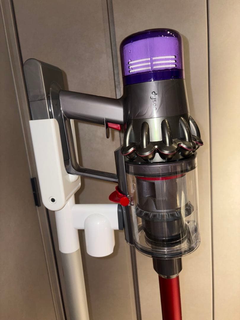 【純正充電ドック付】【美品】dyson Ꮩ11 fluffy+ SV14