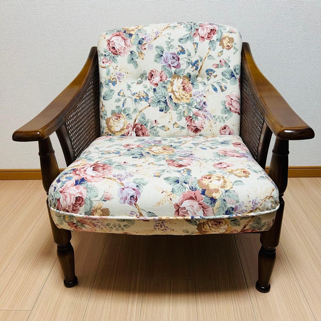 カリモク 1人掛けソファ 藤張り　サイドラタン　高級家具　アンティークチェア