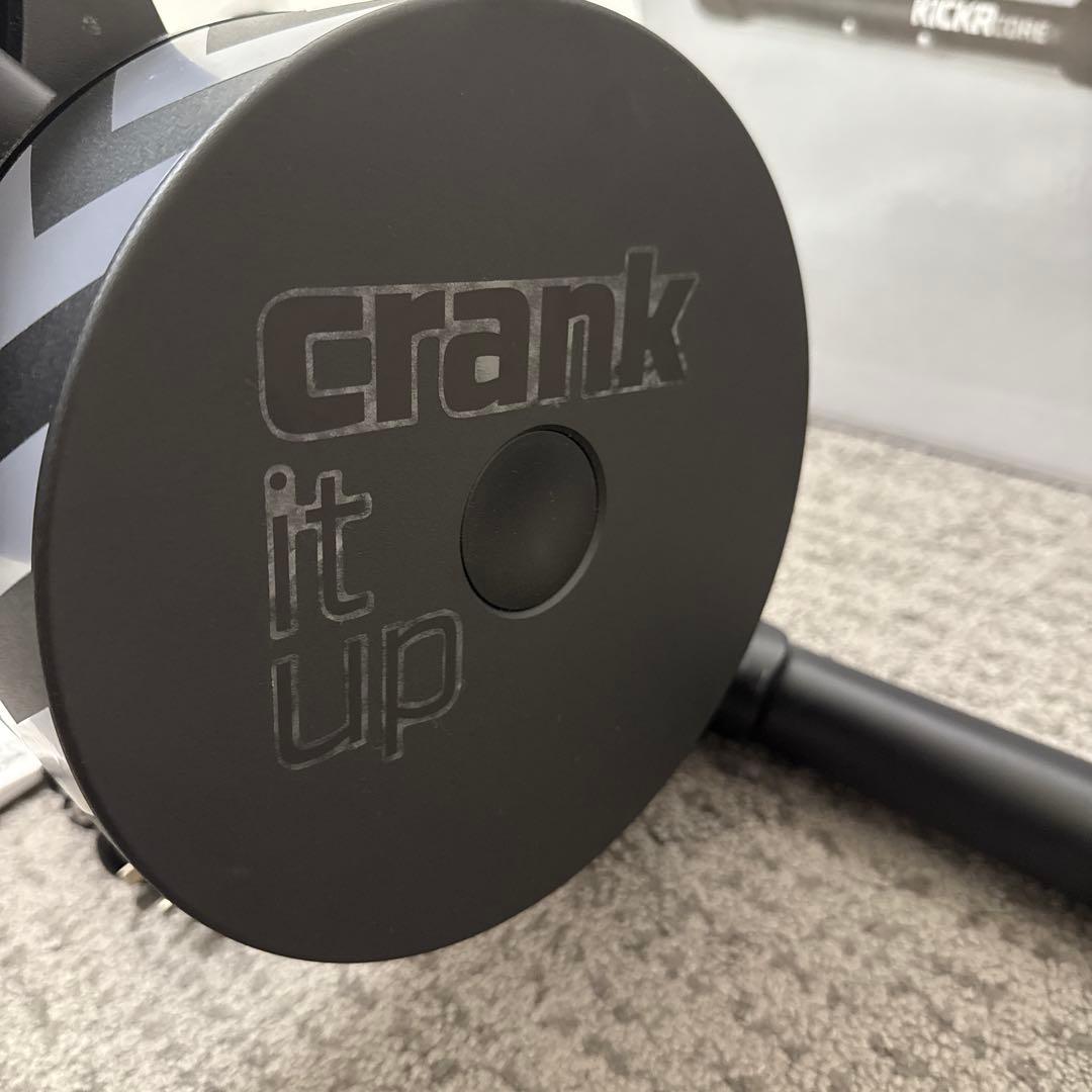 Wahoo KICKR CORE スマートバイクトレーナー