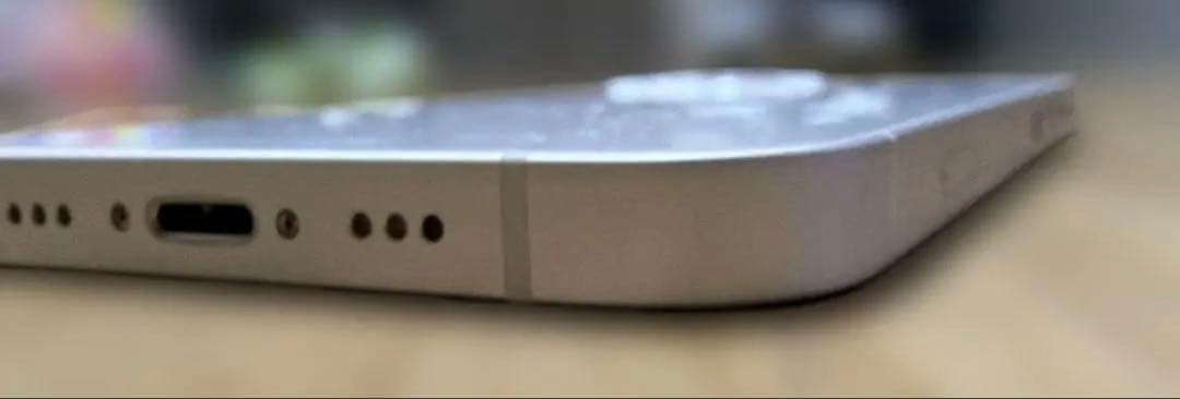 iPhone13 ホワイト　白