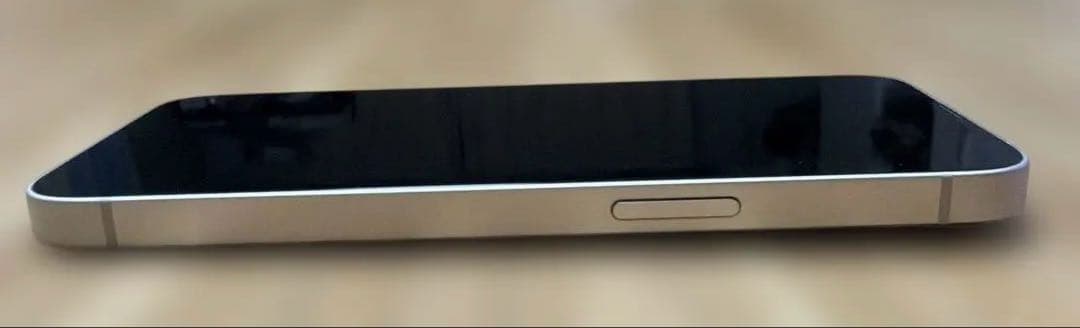 iPhone13 ホワイト　白