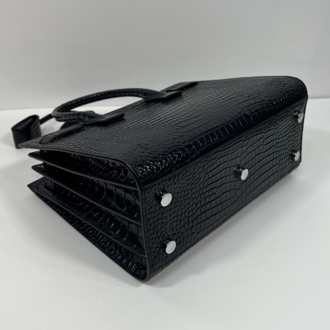 サンローラン 421863 サックドジュールベイビー ネイビー MBZ286