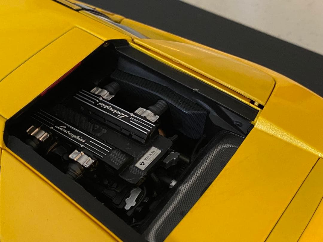 【モリ】 ランボルギーニ　ムルシエラゴ ローダウンカスタム　1/18