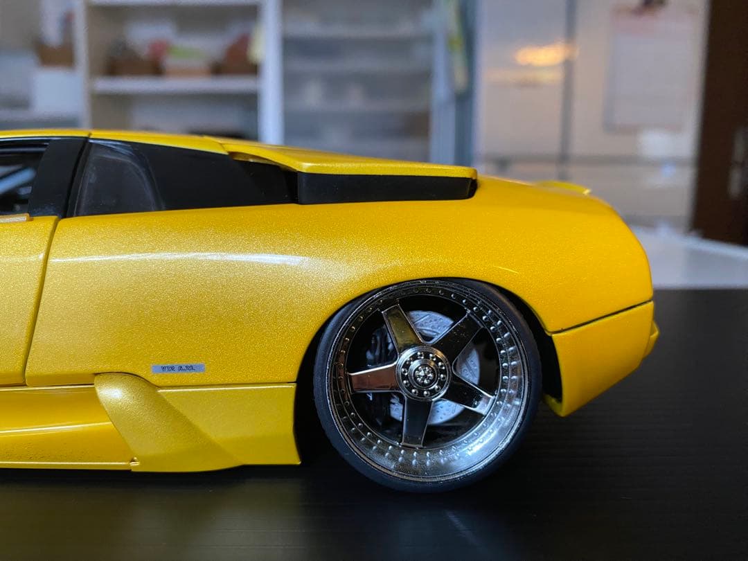 【モリ】 ランボルギーニ　ムルシエラゴ ローダウンカスタム　1/18