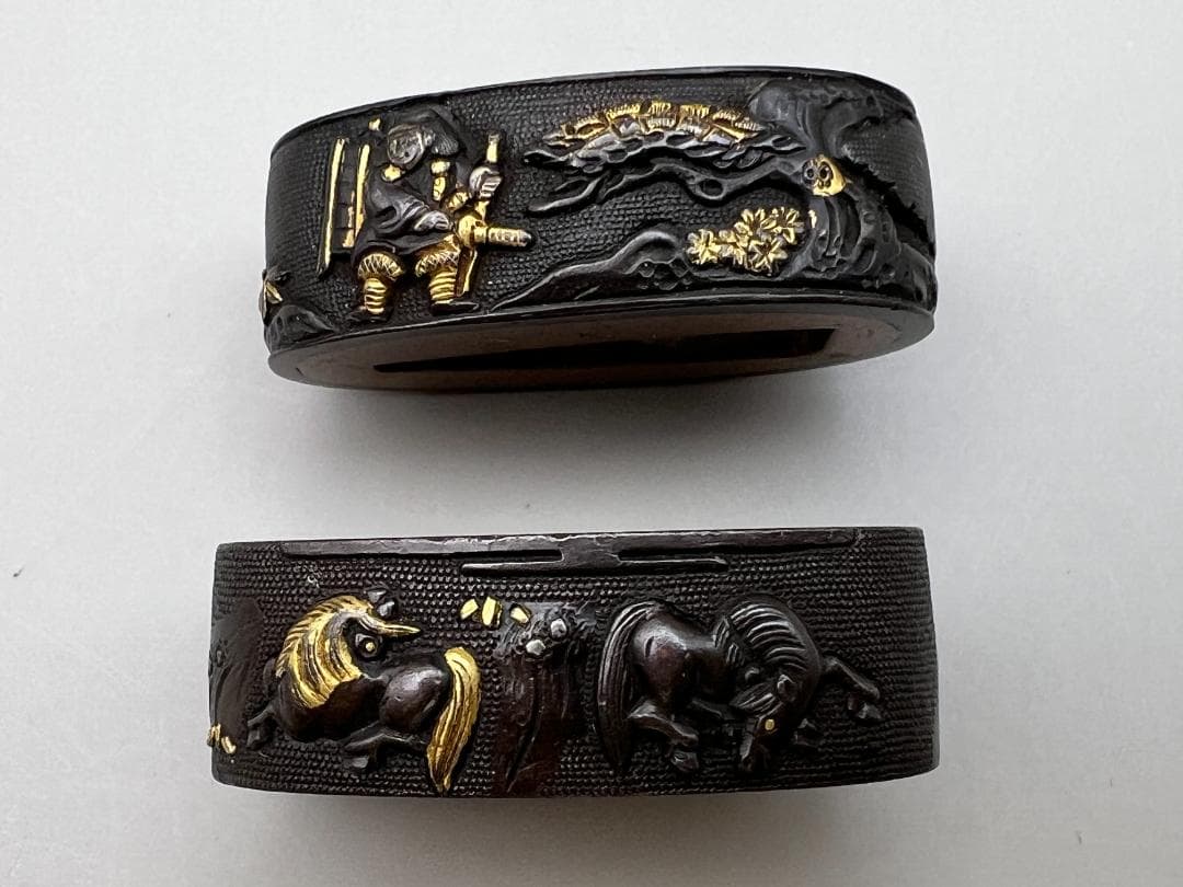 【海】江戸明治期　日本刀装具 人物馬文　金象嵌　縁頭　２点　骨董品　美術品