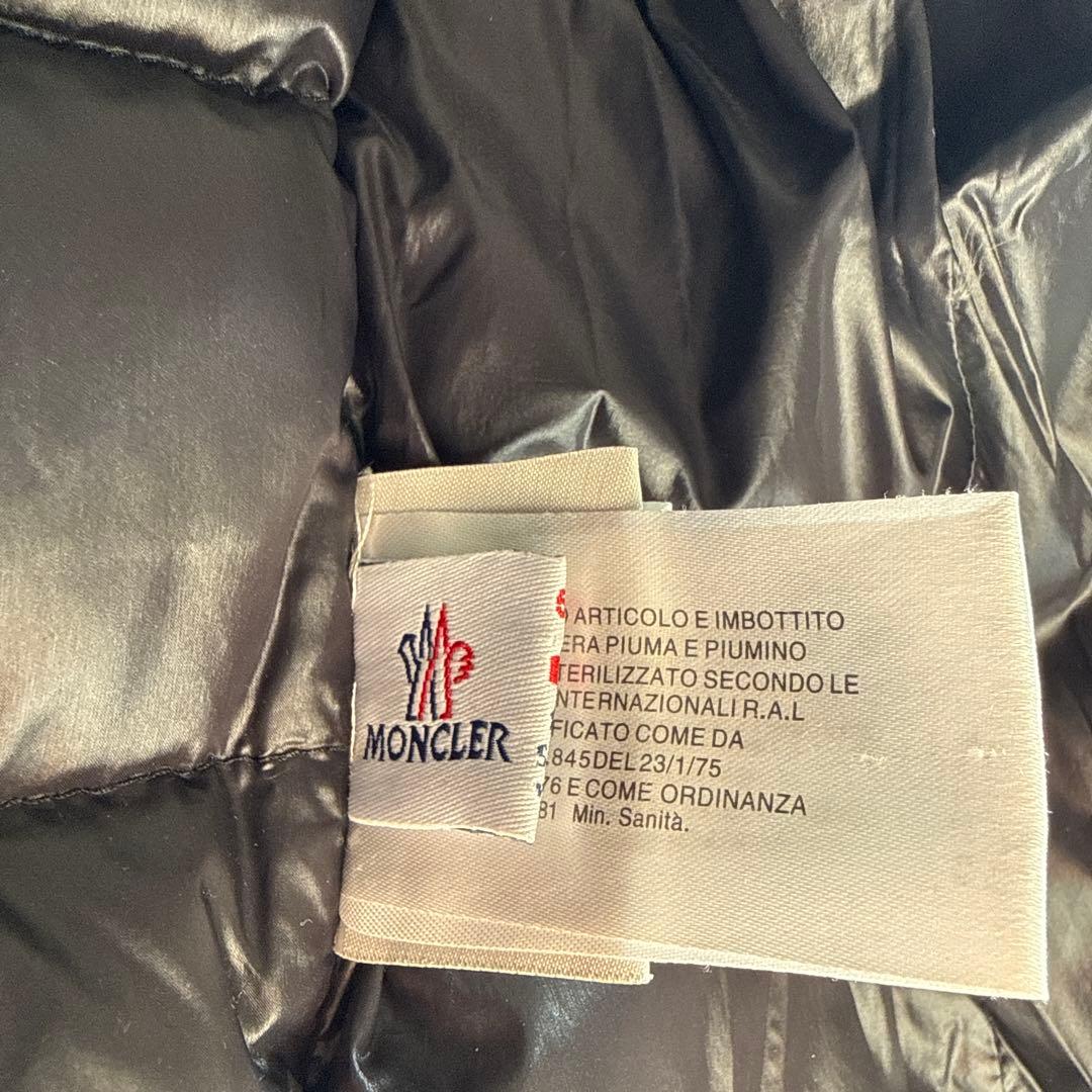 モンクレール ブラック ダウンジャケット