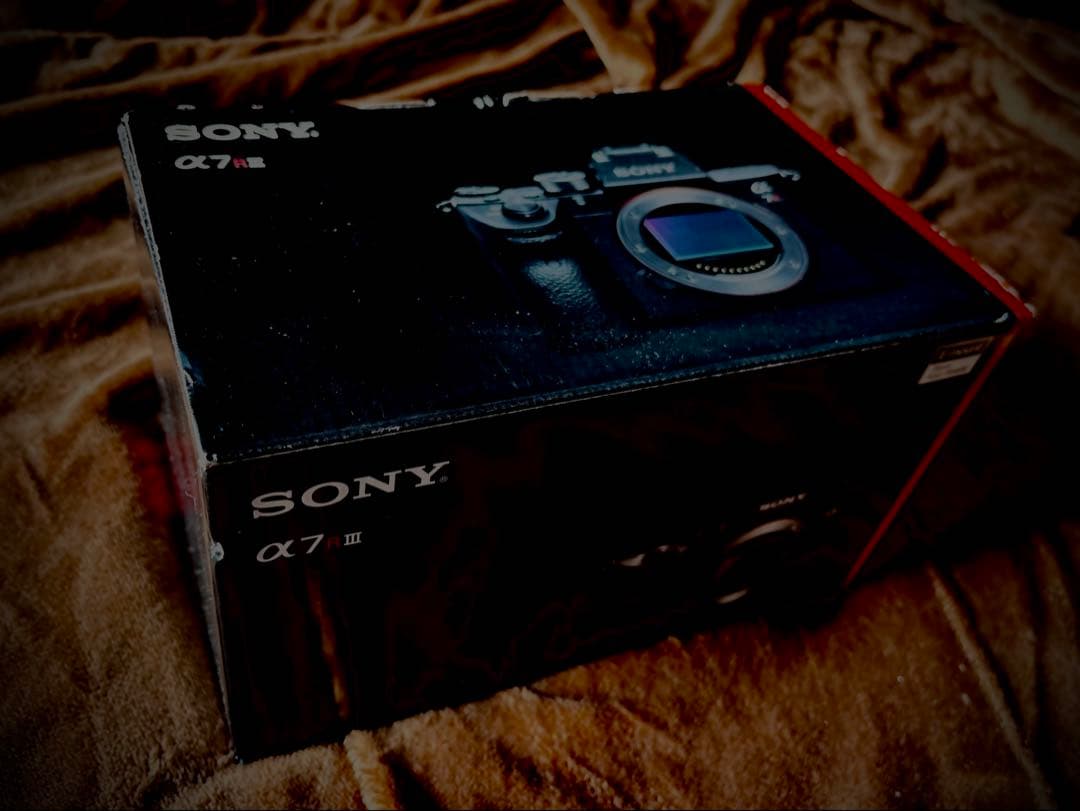 SONY α7 III ミラーレスカメラ 本体とレンズ付き