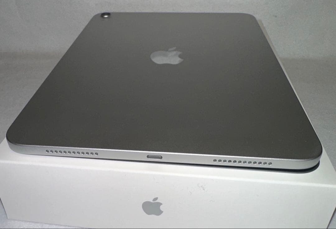 iPad A16 シルバー 128GB Wi-Fi+付属品