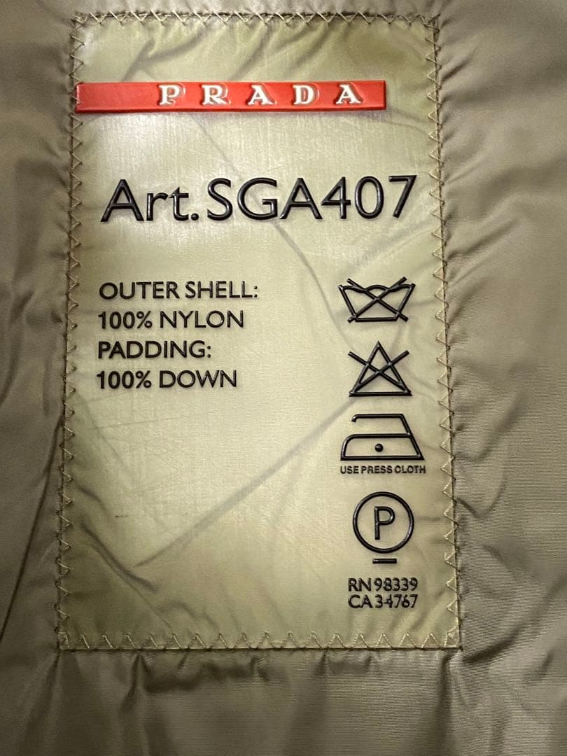 【希少】 PRADA ダウンジャケット 46