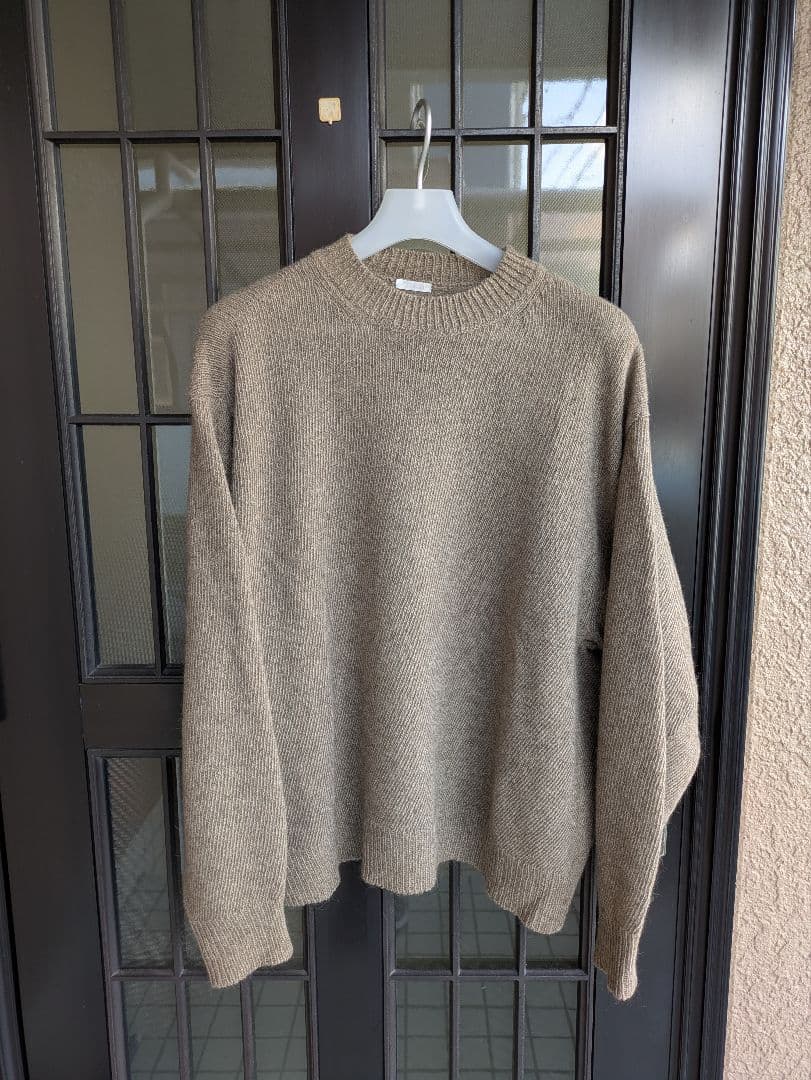 COMOLI カシミヤクルーネックニット サイズ3　未使用タグ付き