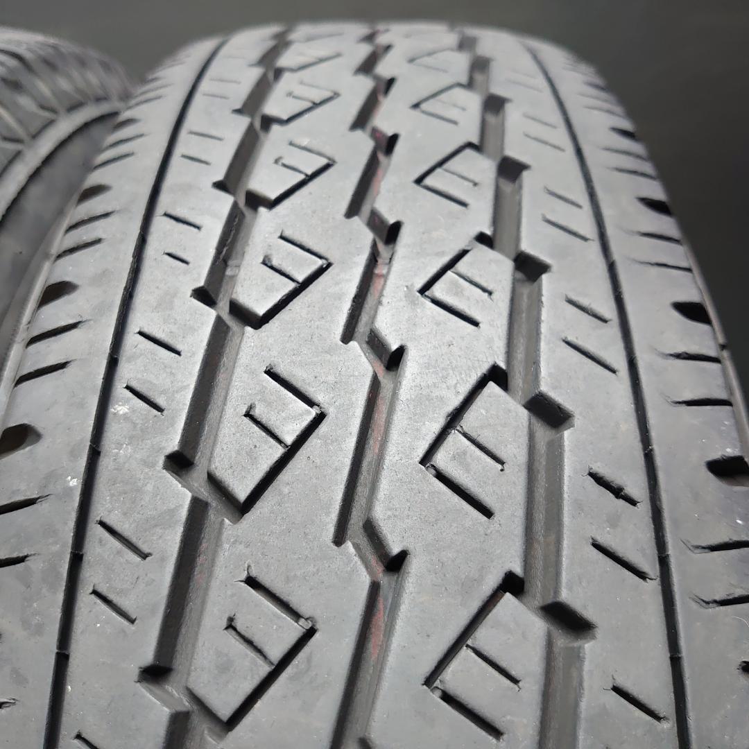 トヨタ純正 195/80Ｒ15 107/105L LT 200系 ハイエース 夏