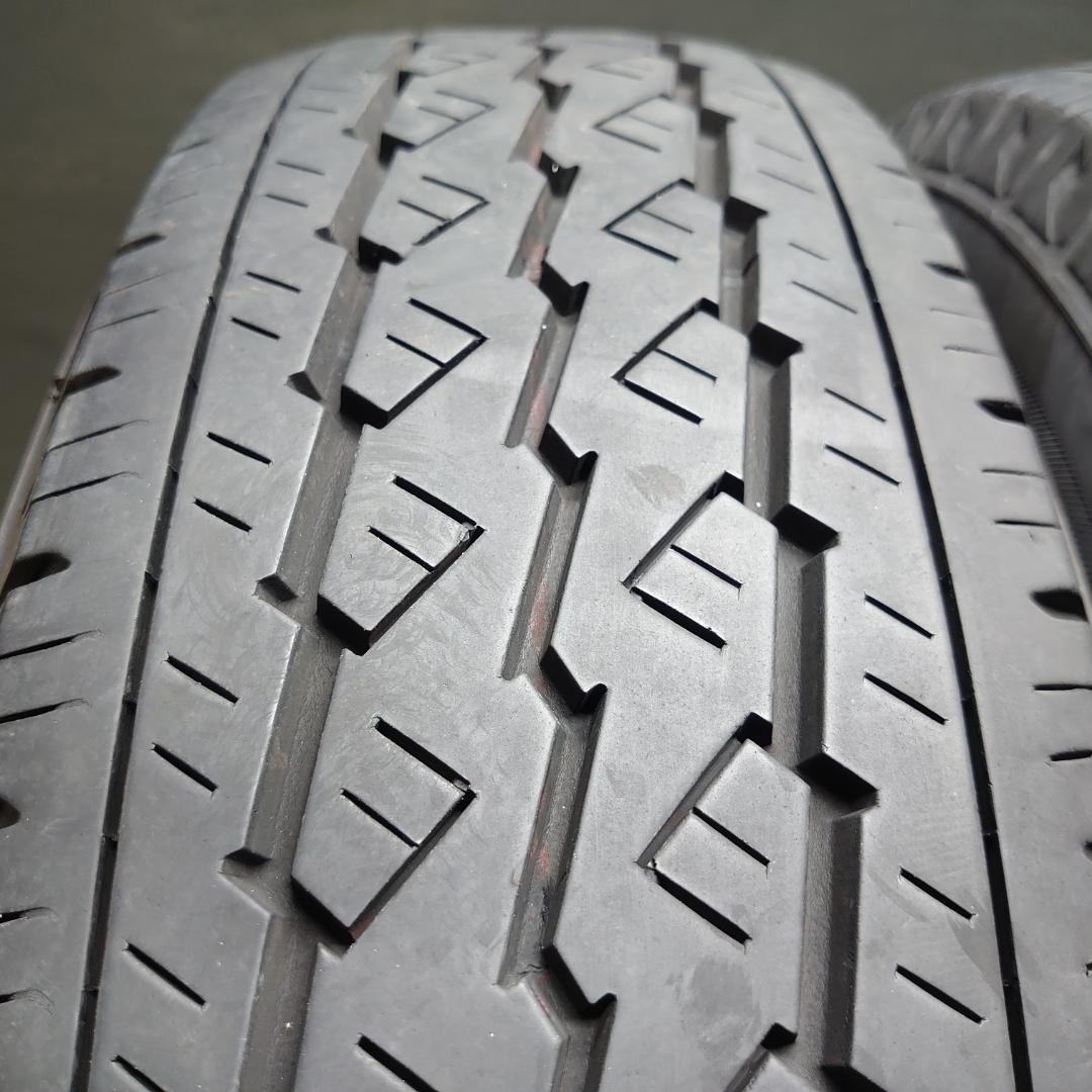トヨタ純正 195/80Ｒ15 107/105L LT 200系 ハイエース 夏