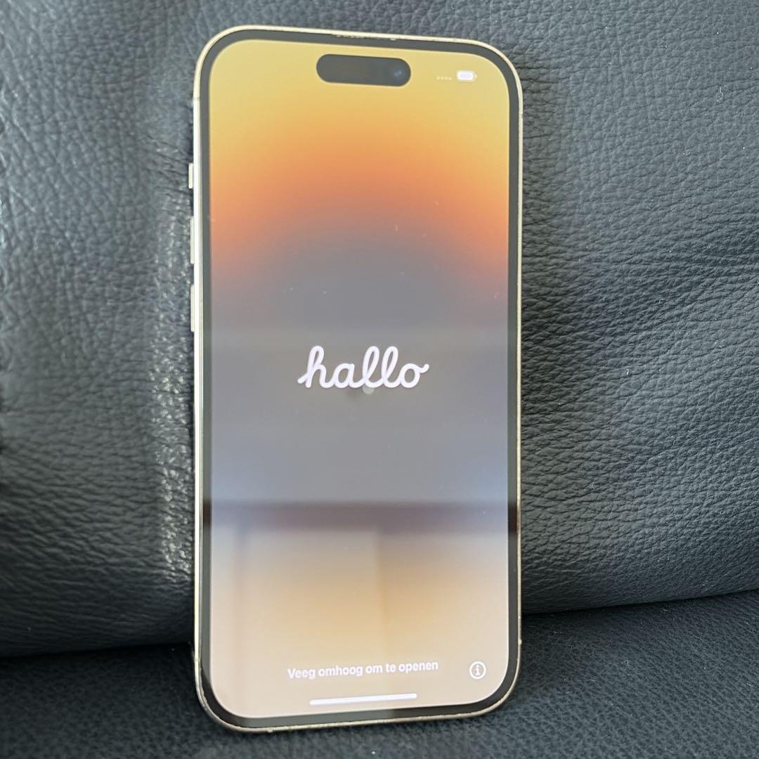 ドコモ iPhone14pro 256GB ゴールド SIMロックなし