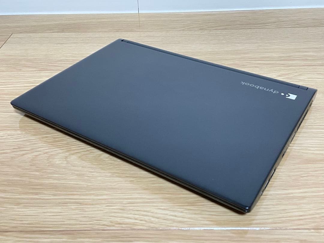 東芝 Dynabook FHD Core i7-7500U SSD256GB