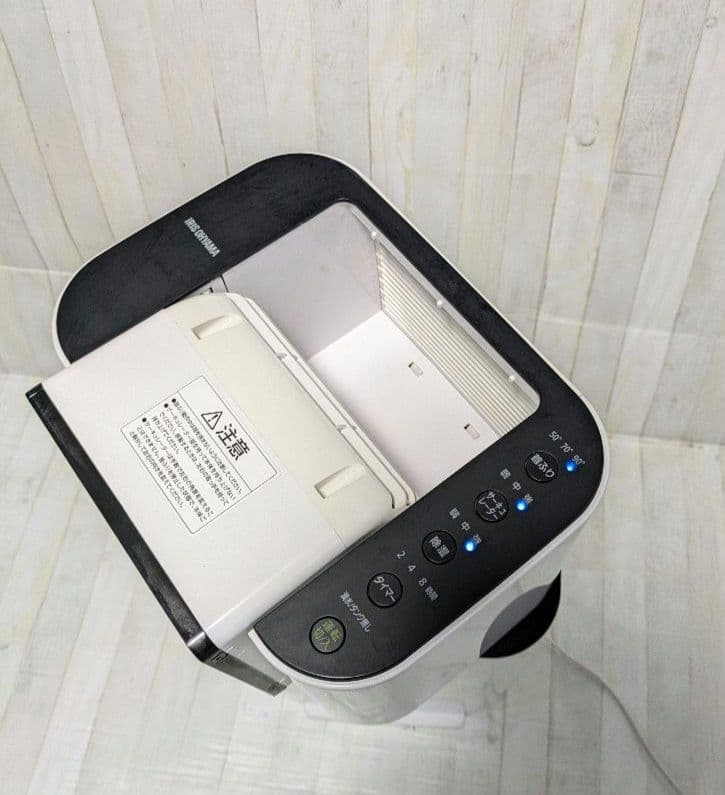 アイリスオーヤマ 衣類乾燥除湿機 IJD-150w　2021年製