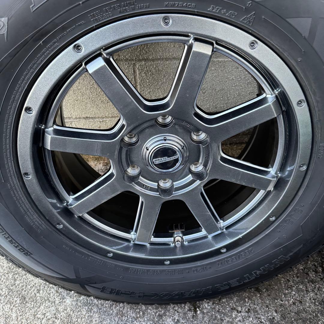 265/65R17 2023年製スタッドレス ハイラックス GUN125 プラド