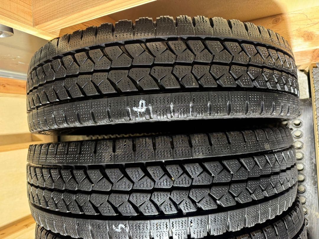 【2023年製】205/80R17.5 120/118L LT スタッドレス