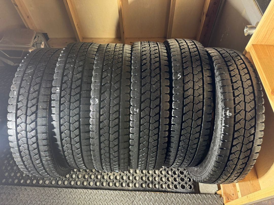 【2023年製】205/80R17.5 120/118L LT スタッドレス