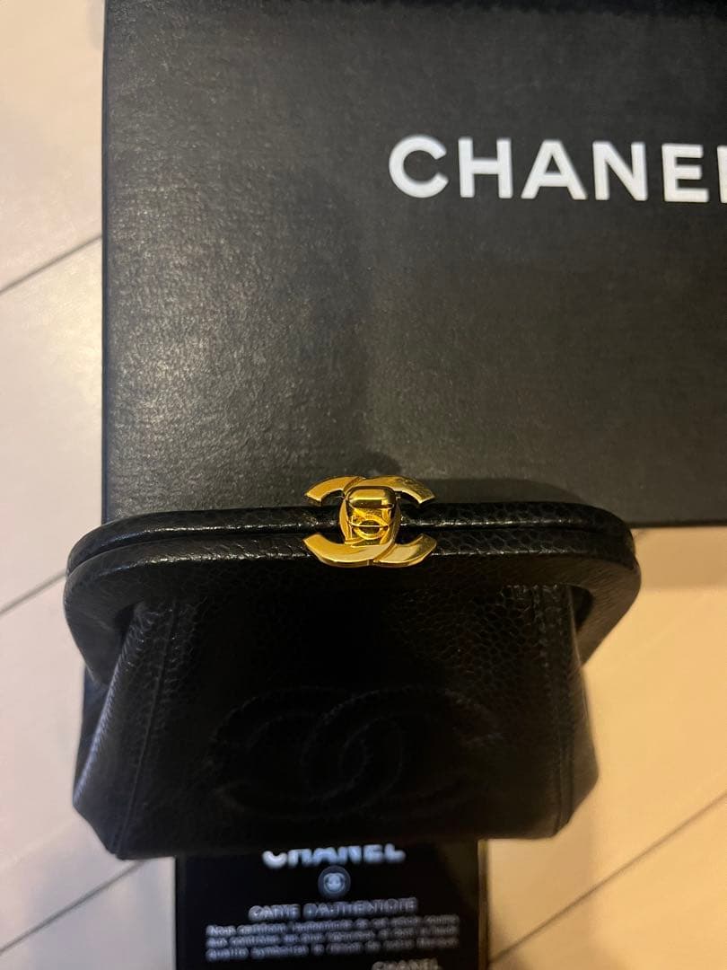 未使用　激レア　CHANEL キャビアスキン　ケース　ポーチ　がま口