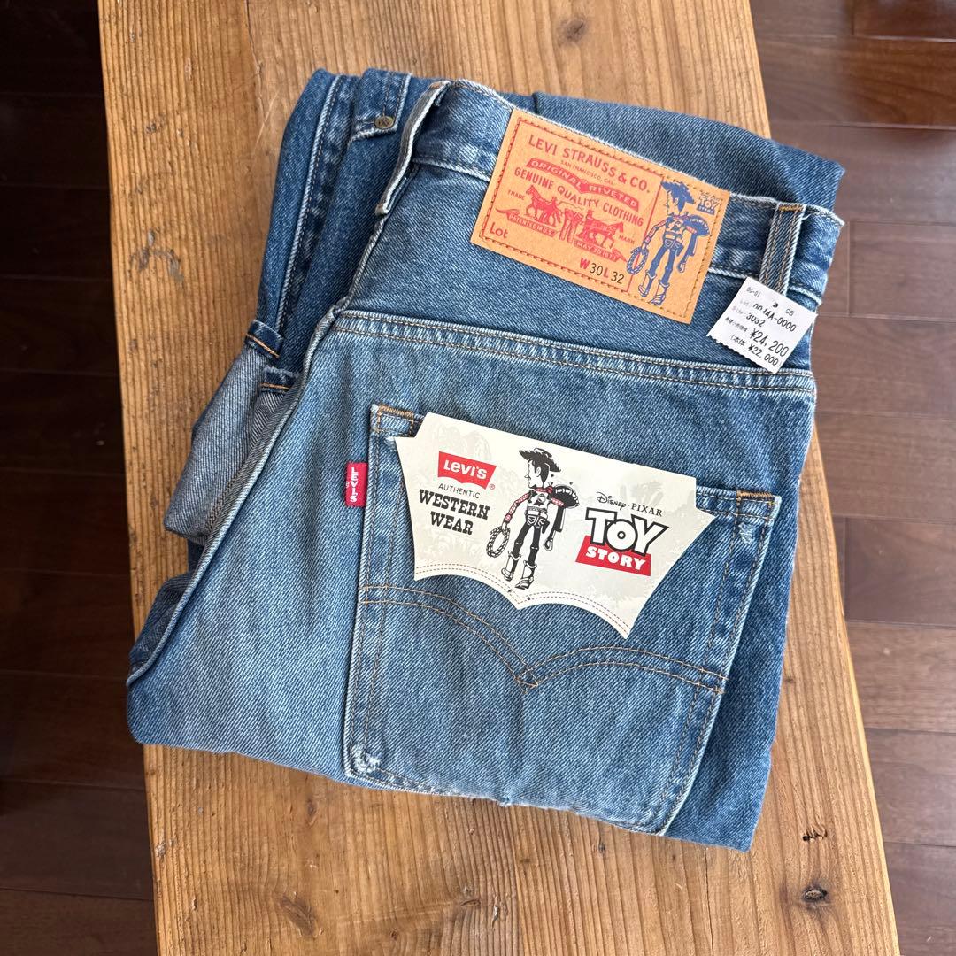 リーバイス　トイストーリー　バギー　w30 L32