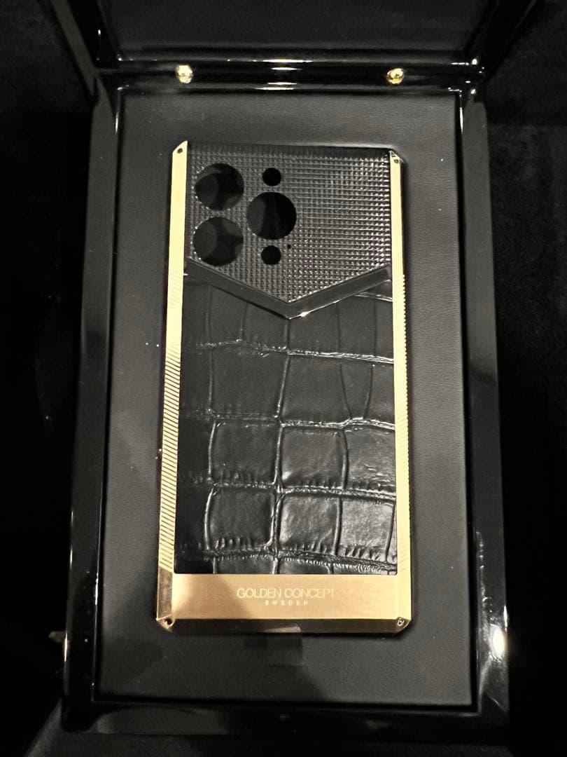 ゴールデンコンセプト　CLS - Gold スマホケース iPhone13pro