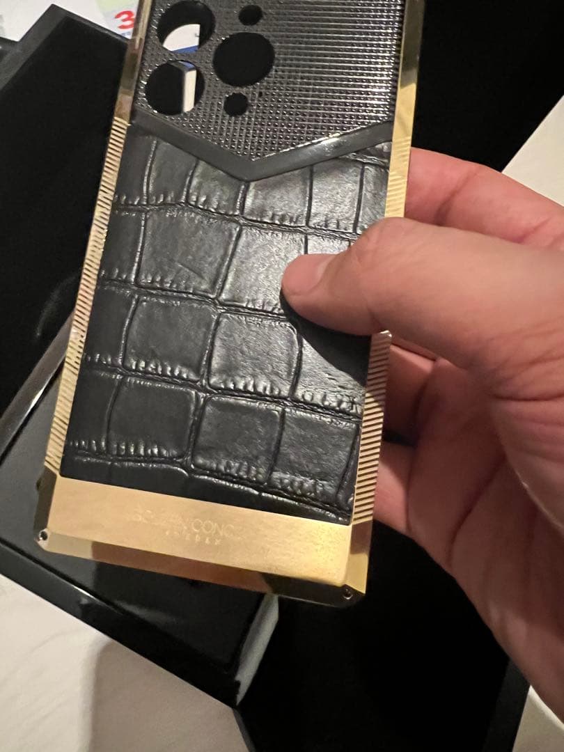 ゴールデンコンセプト　CLS - Gold スマホケース iPhone13pro