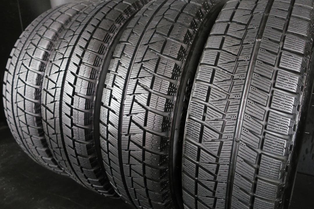 美品 2024年製 ブリヂストン スタッドレス 185/70R14 12系ノート
