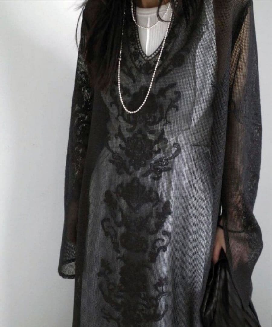 Ameri　FLORA EMBROIDERY MESH DRESS