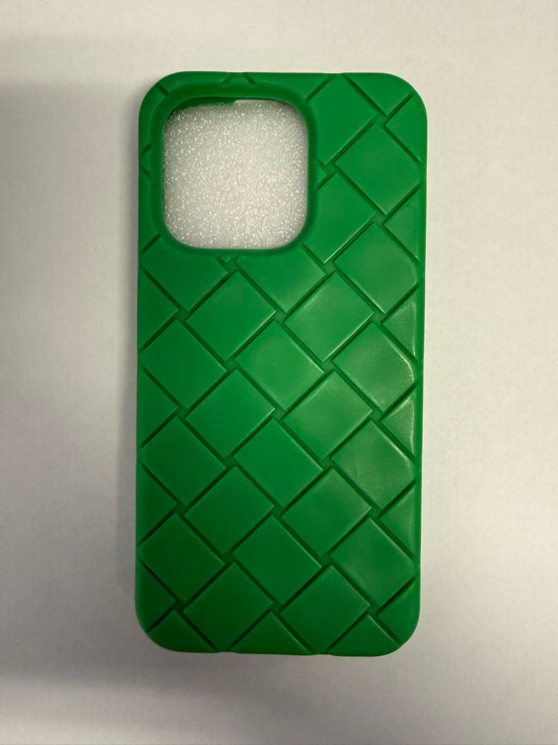 ボッテガヴェネタBOTTEGA VENETA iPhone16Proケース