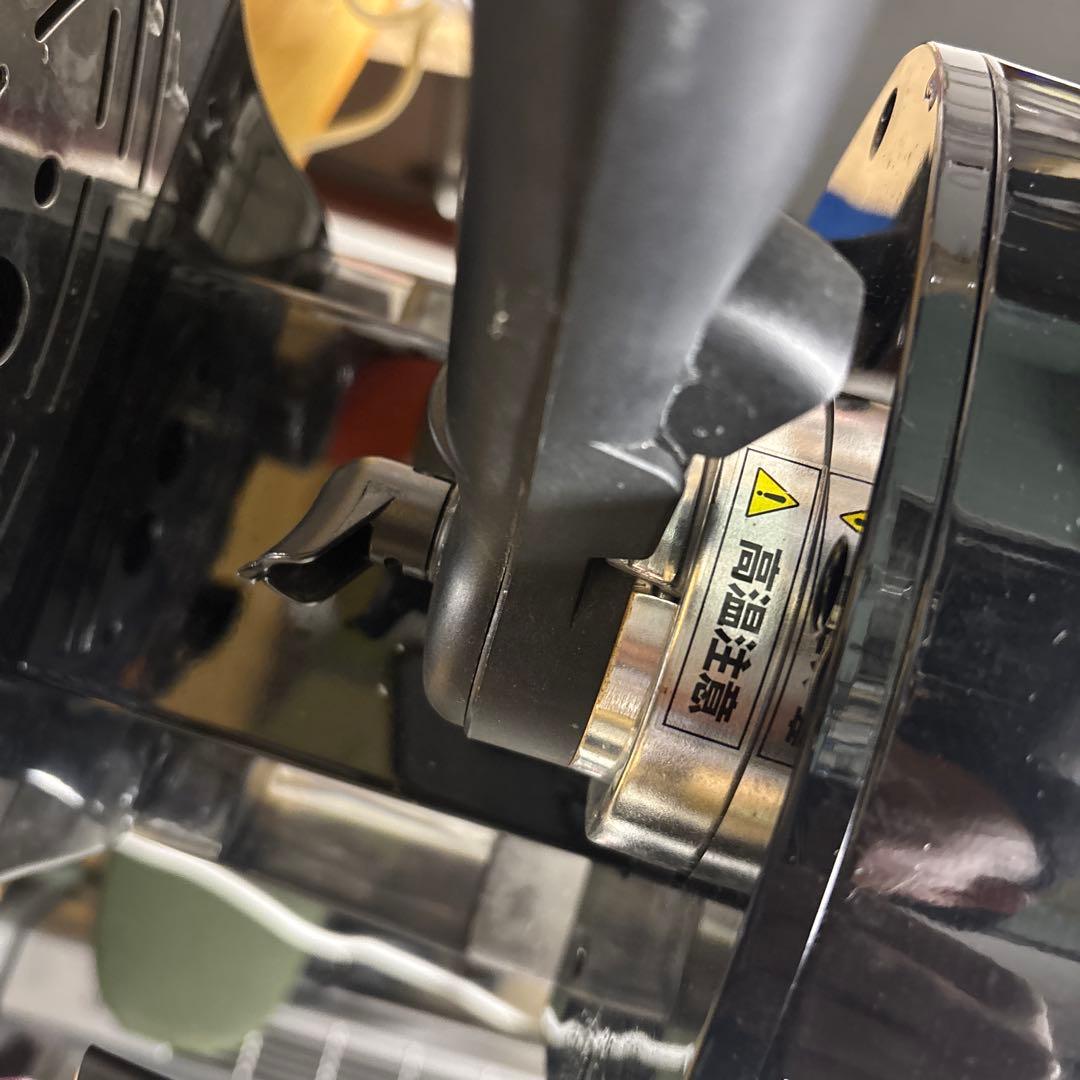 DeLonghi ECO310 BKエスプレッソマシン