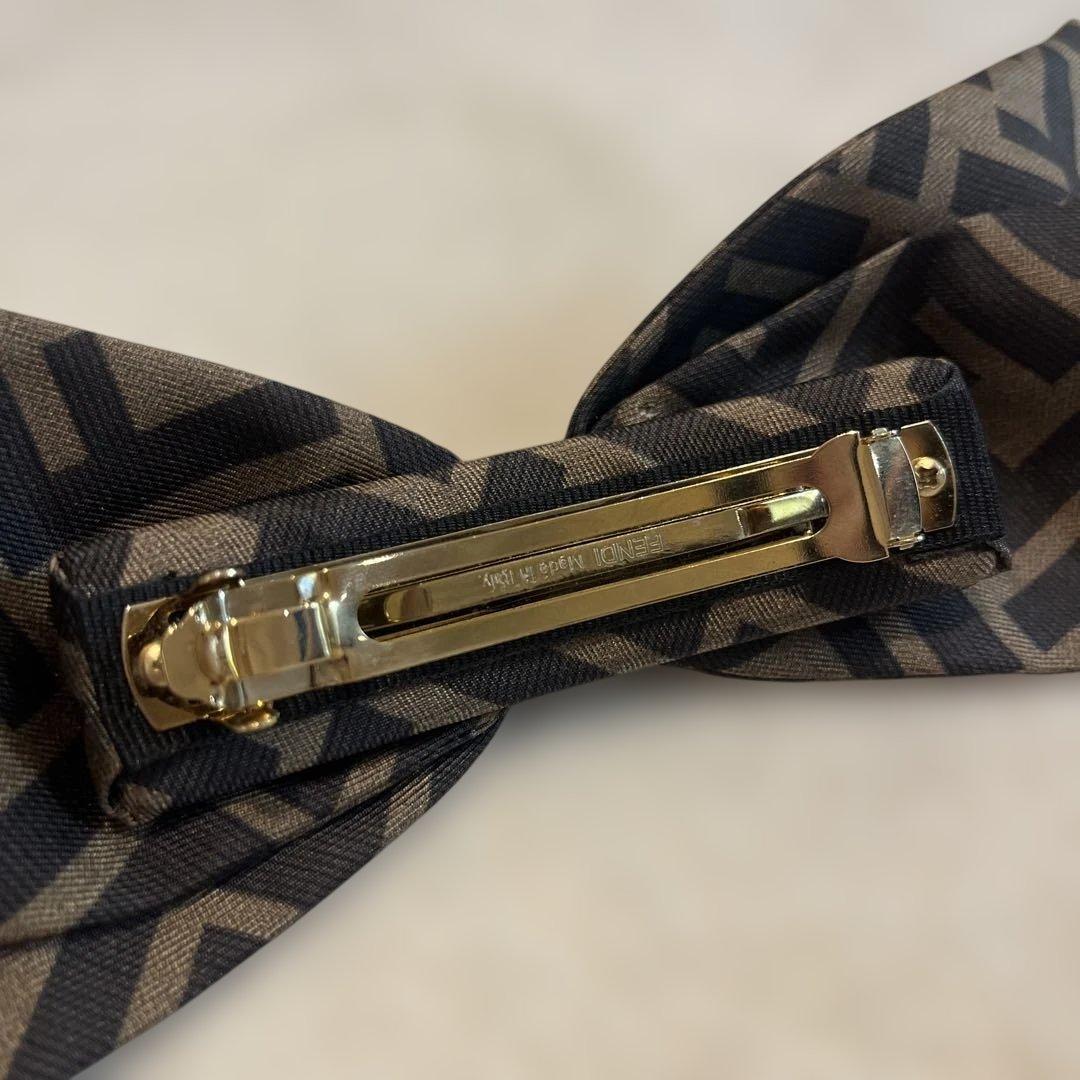 FENDI FFロゴ リボンヘアアクセサリー　バレッタ