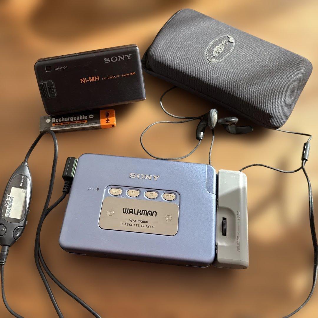 SONY カセットウォークマン　ジャンク品