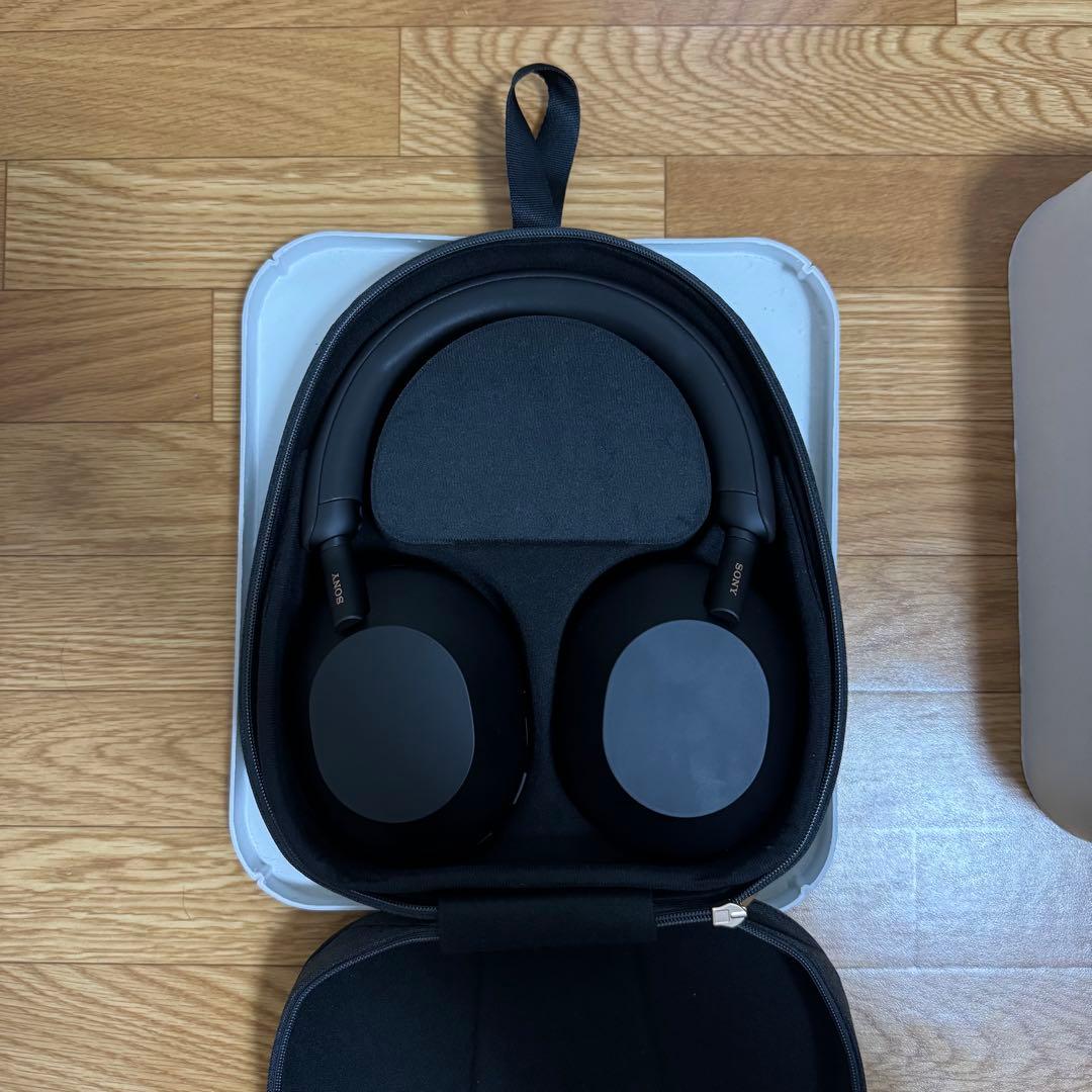 【美品】Sony WH-1000XM5 ブラック ワイヤレスヘッドホン