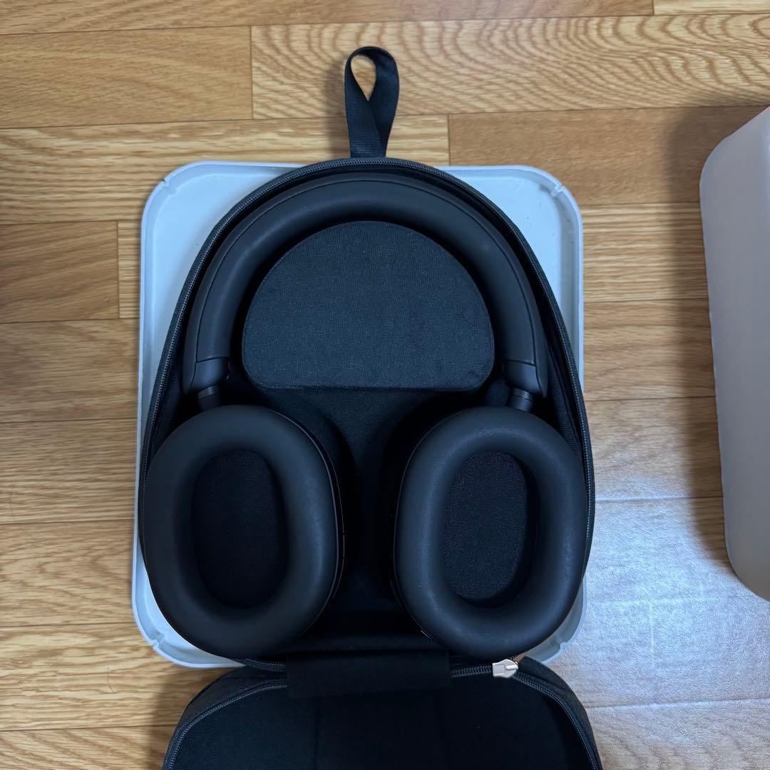 【美品】Sony WH-1000XM5 ブラック ワイヤレスヘッドホン