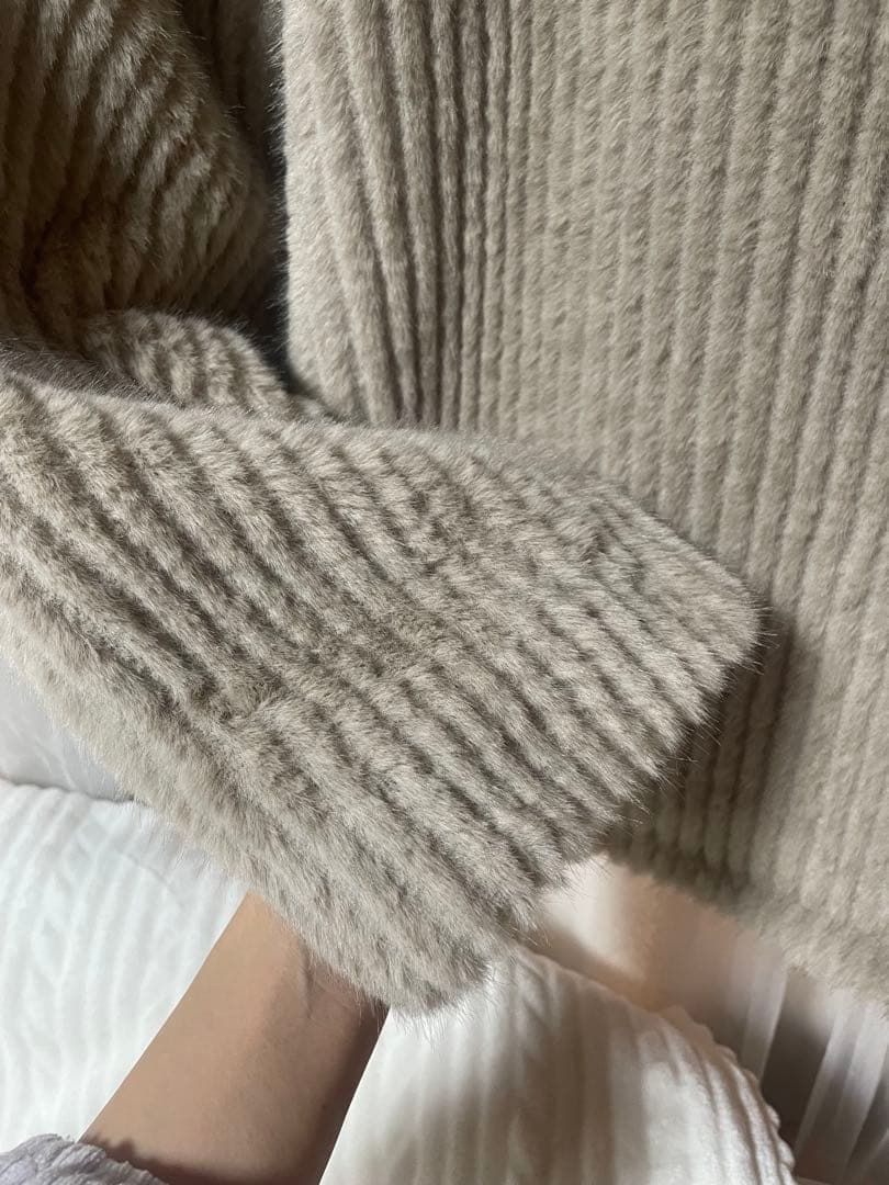 新品未使用 Twila Faux Fur Zip Jacket