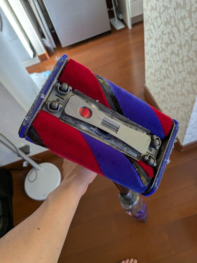 ダイソン dyson スティック掃除機 充電スタンド付き 美品