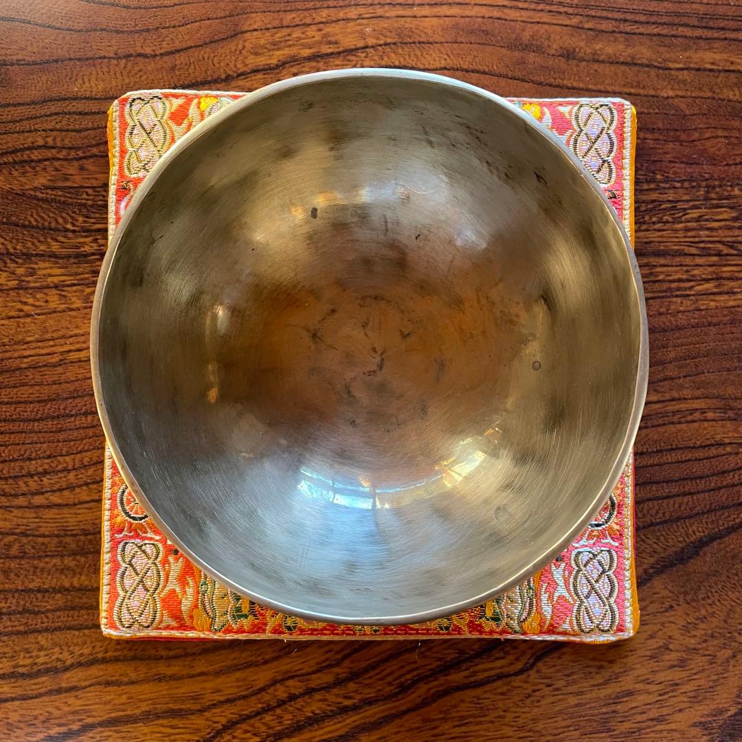 フルムーン製作 チベタンシンギングボウル｜オム・マニ・ペメ・フム