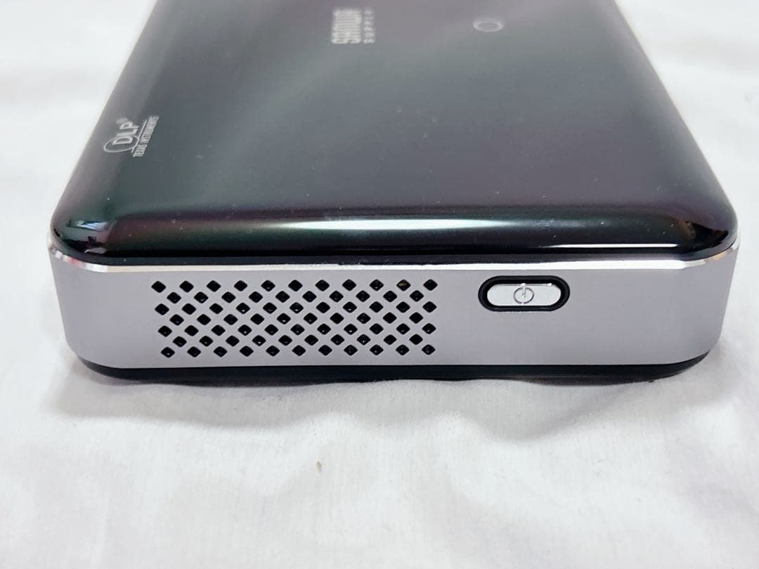 美品　サンワサプライ　モバイルプロジェクター　400-PRJ024