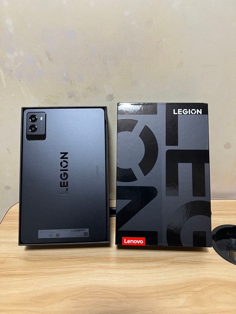 Lenovo Legion Y700 2025+ ケース と ガラスフィルム
