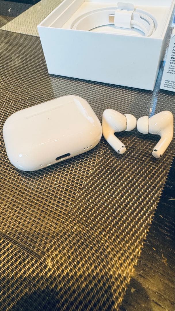 新品同様AirPods Pro2 (第2世代) USB-C 保証有り26/6月迄